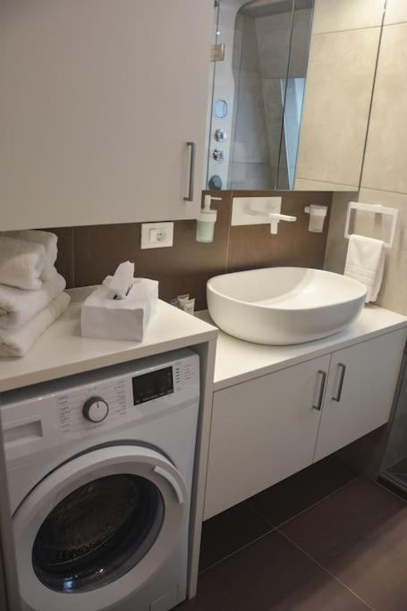 Moderne Ferienwohnung Мерано Екстер'єр фото