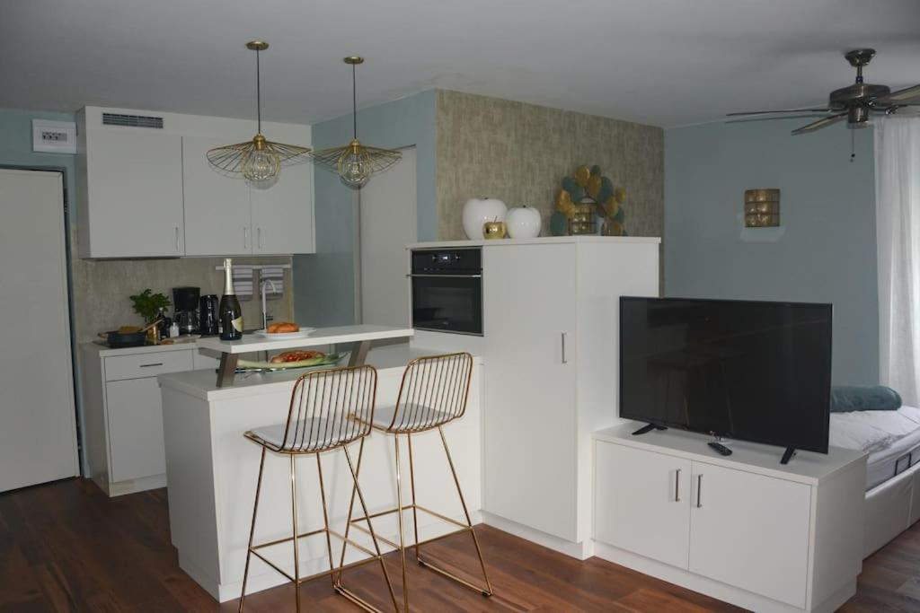 Moderne Ferienwohnung Мерано Екстер'єр фото